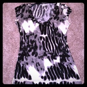 Light weight tee shirt